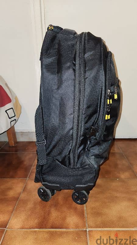 Carry on luggage backpack + trolley like new 2