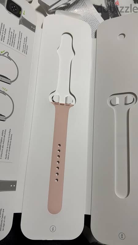 Apple Watch Series 6 40 mm gold aluminum case 3