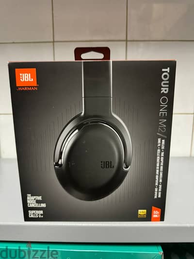 Jbl Tour One M2 wireless headphones black great & new offer