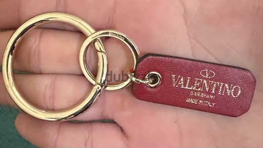 like new keychain valentino original 100% 70$