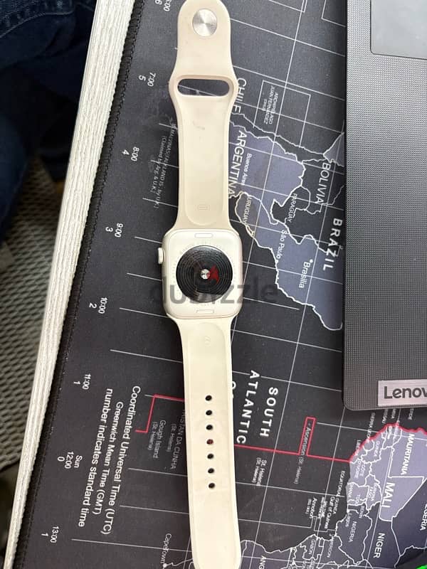 Apple watch SE 2 starlight 44mm 4