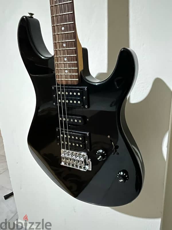 Yamaha ERG121 Electric Guitar Package 2