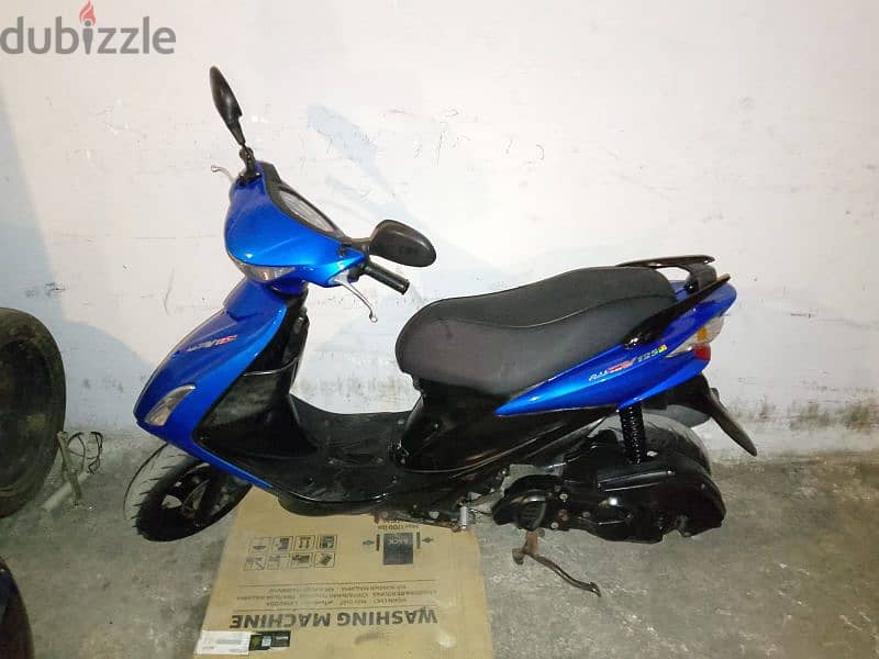 Suzuki Address V125S 1