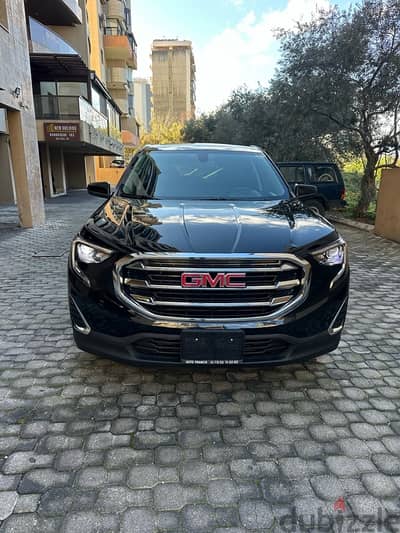 GMC Terrain AWD 2021 black on black (company source)