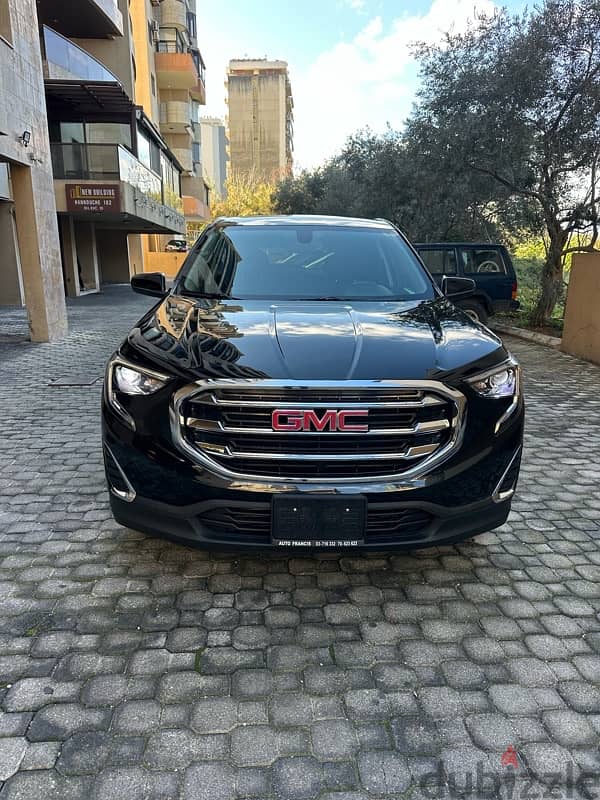 GMC Terrain AWD 2021 black on black (company source) 0