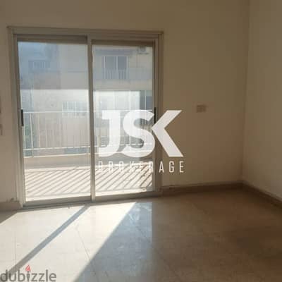 L17008 - 105 SQM Office For Sale In Horsh Tabet