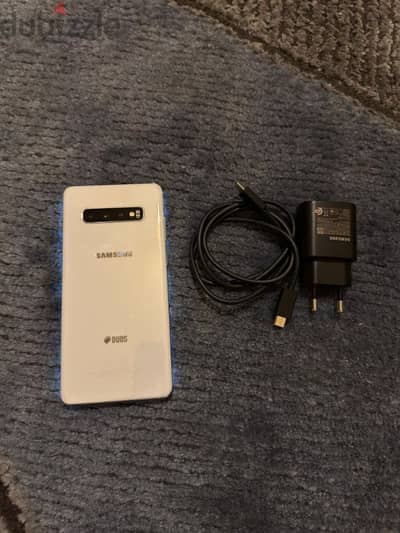 SAMSUNG S10 Plus 8 ram. 512 gb