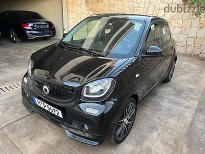 Smart forfour brabus original ! 2018 full options German no damaged