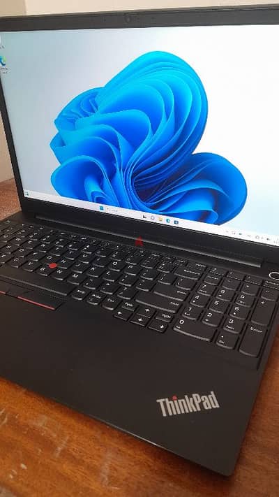 Lenovo ThinkPad gen11 Laptop