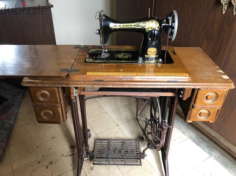 Antique Sewing machine 1