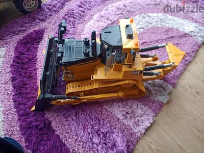 tractor caterpillar brand new