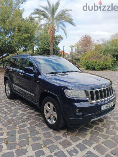 Jeep Cherokee  limited 4×4 mod 2013 panoramic cherkiit lebnaniyi