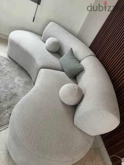 curvy sofa modern