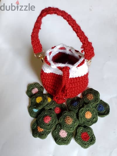 crochet red purse with memory game