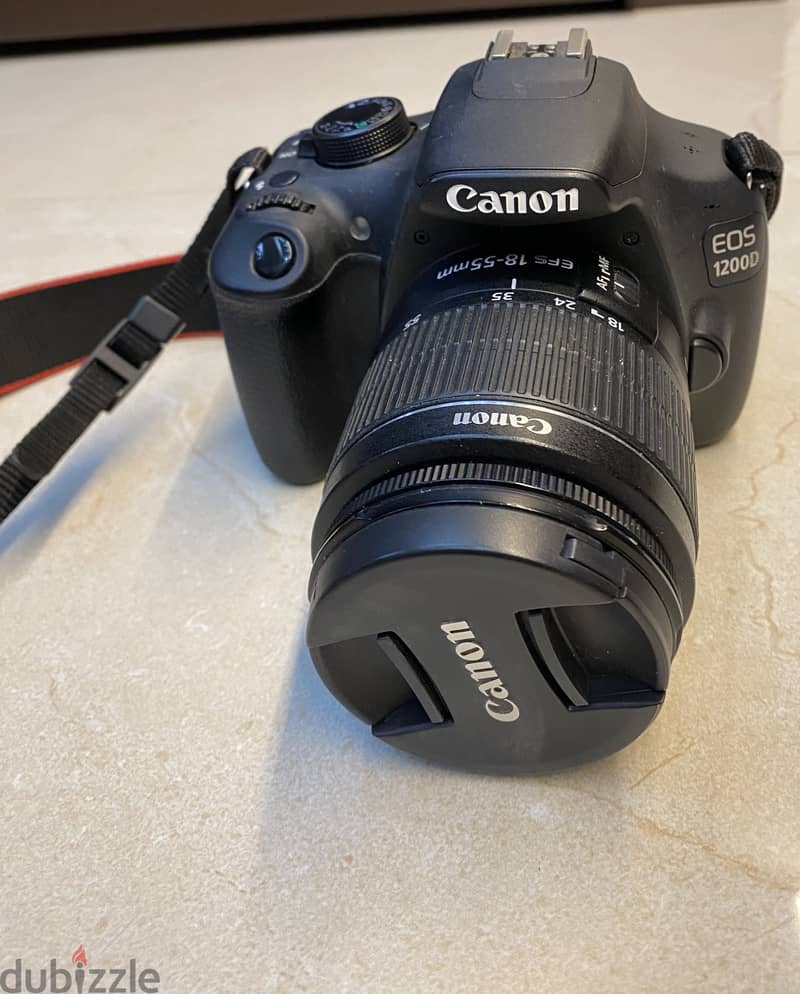 canon eos 1200 D with original bag and tripod 1