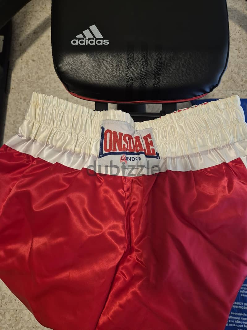 Professional Boxing Everlast and Londsdale Shoes and Shorts 3