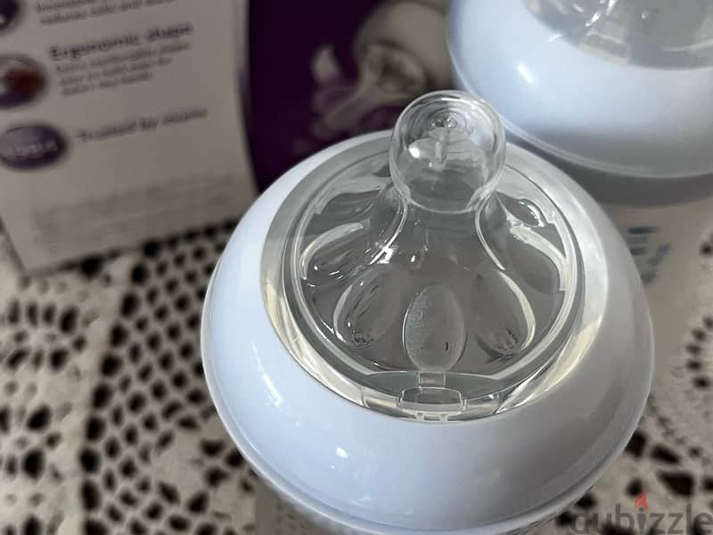 Avent feeding bottles 2