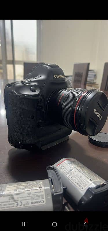 Canon EOS-1D X Mark II DSLR Camera 1