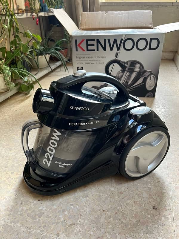 KENWOOD Vaccum Cleaner 2