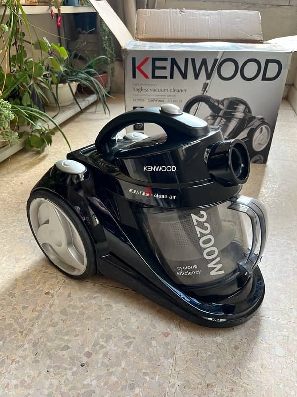 KENWOOD Vaccum Cleaner 3