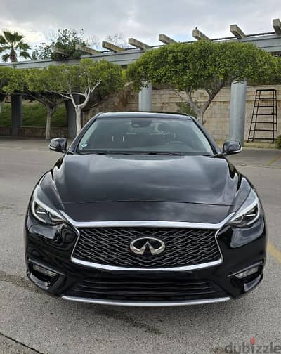 Infiniti Q30 2018 excellent condition للبيع بداعي السفر