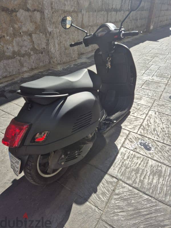 vespa gts300 12