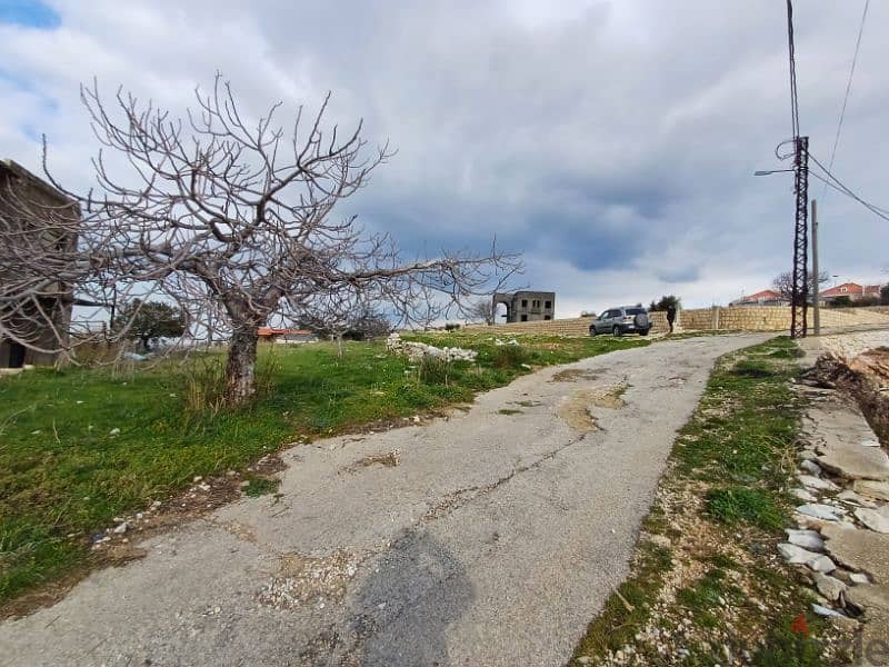 أرض رائعة في أسيا Land for sale in assia batroun 5