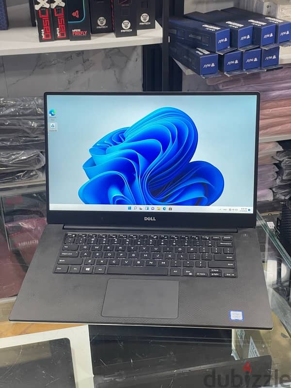 dell xps , corei7 7700hq , gtx 1050 4gb, oled 15.6 2