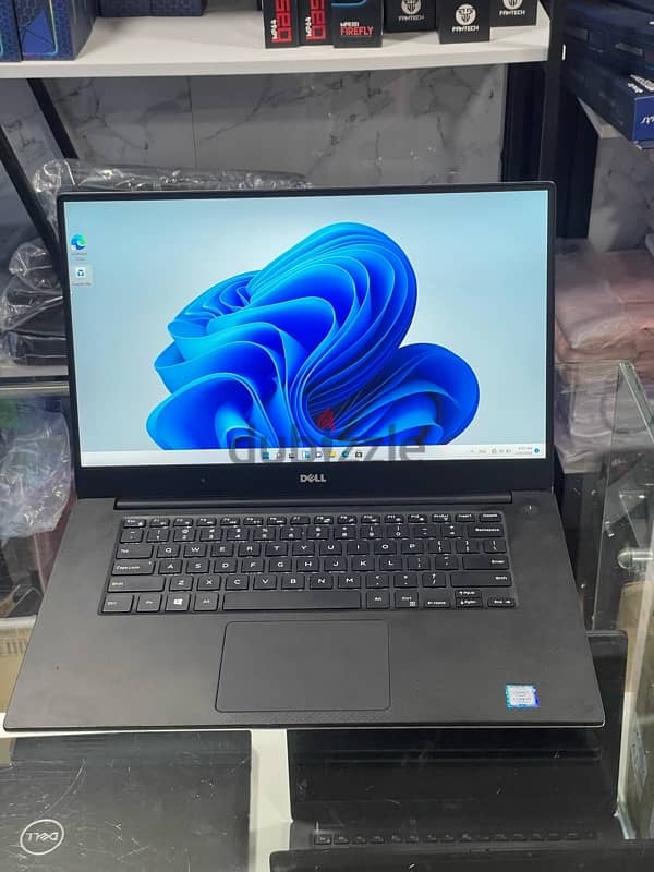 dell xps , corei7 7700hq , gtx 1050 4gb, oled 15.6 3