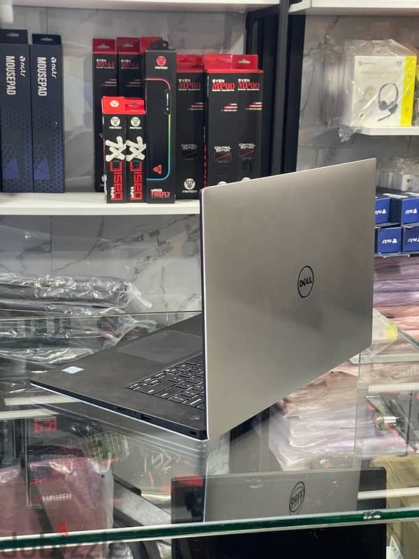 dell xps , corei7 7700hq , gtx 1050 4gb, oled 15.6 4