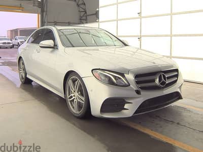 Mercedes-Benz E 300 2017  ‏واصلة على المرفأ بدون جمرك