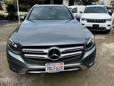 Mercedes-Benz GLC-Class 300  2018 4 matic  California clean car fax