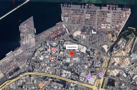 Land with Building for Sale in Karantina-Beirut-أرض للبيع في الكرنتينا