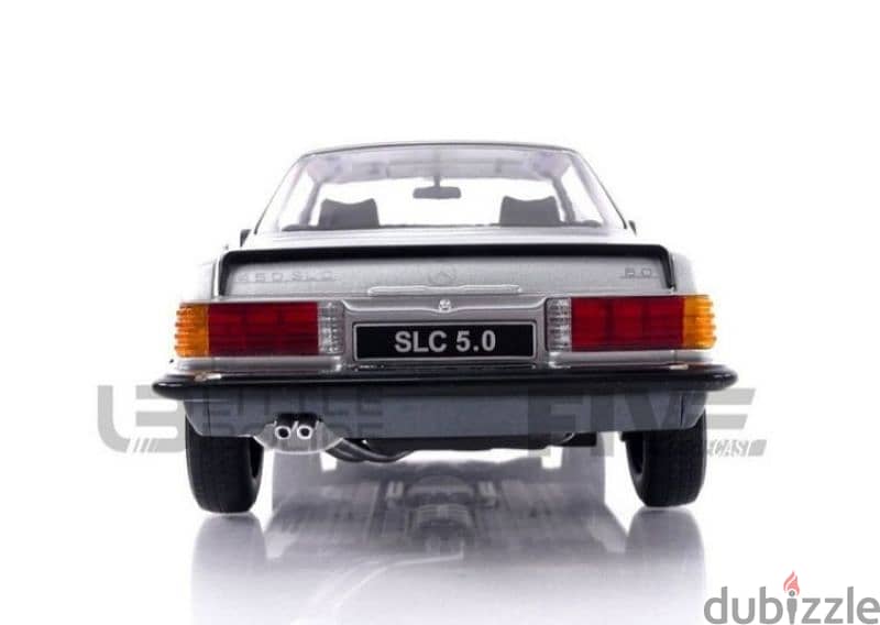 Mercedes 450 SLC (C107) diecast car model. 4