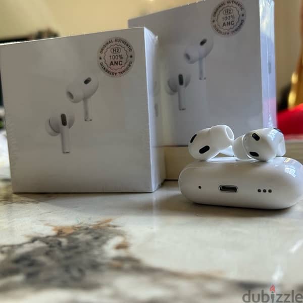 AirPods 8