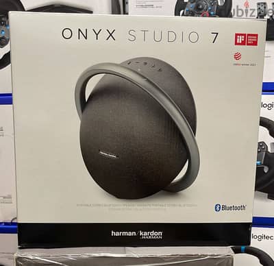 Onyx studio 7 black