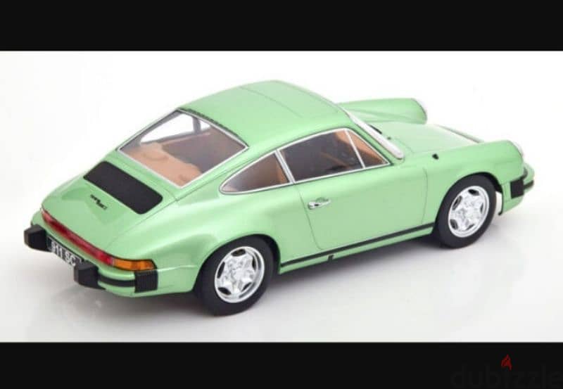 Porsche 911 SC Coupe 1978 diecast car model 1;18 2