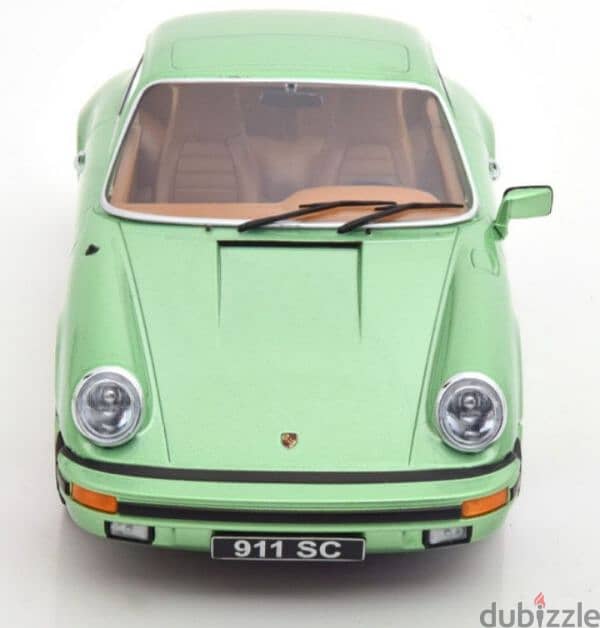 Porsche 911 SC Coupe 1978 diecast car model 1;18 3