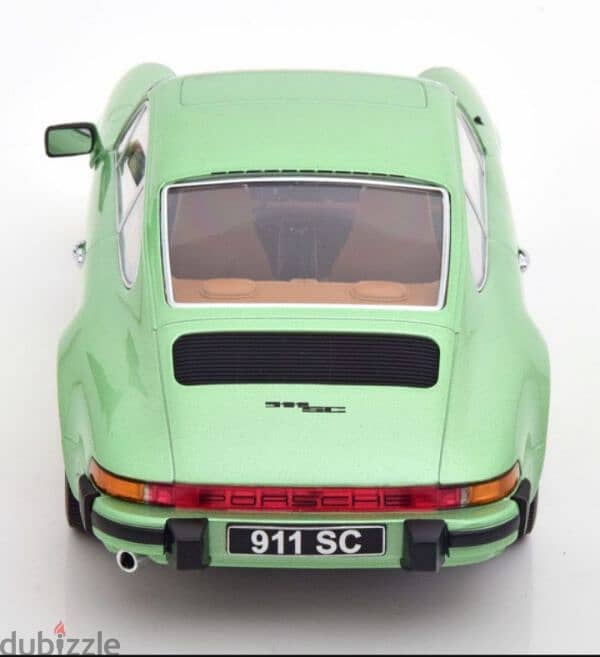 Porsche 911 SC Coupe 1978 diecast car model 1;18 4