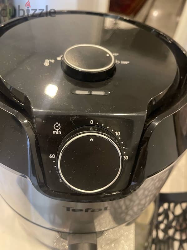 الماكينه الالمانية الذكيه  air fryer   براد صغير 3