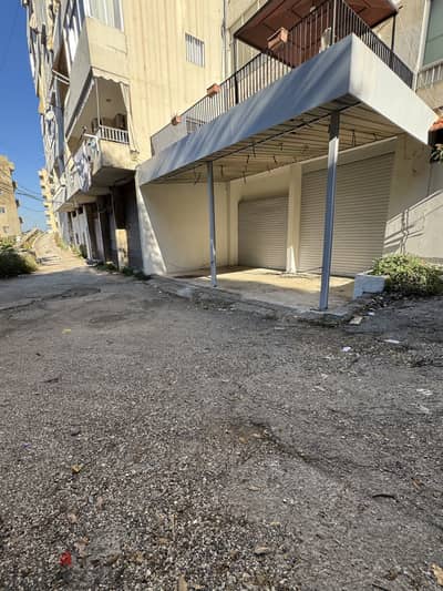 Warehouse w/ Container Access for Sale - 426m2+200m2 Mezz - مستودع