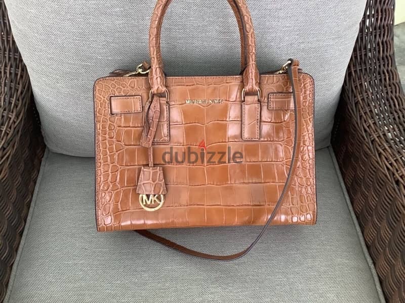 michael kors camel bag 1