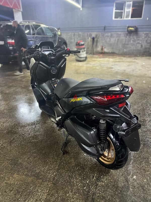 yamaha xmax 250cc 3