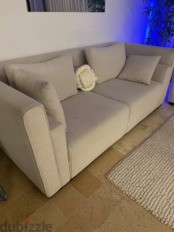 couches in good condition 3