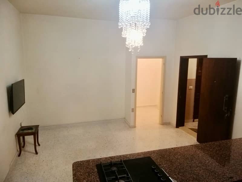 New large apartment, private gated building 24/7 electric 0