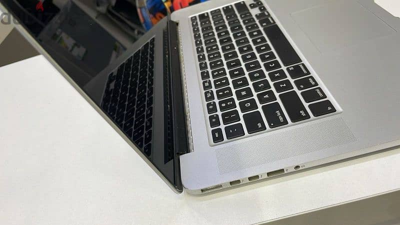 Mac book pro 2013  Screen 15,4 in  Core i7 512gb 16 gram ‎400$ 4