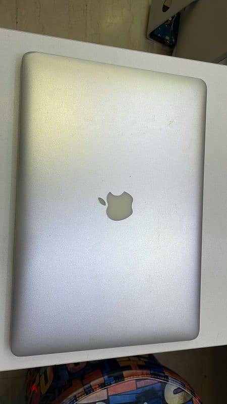 Mac book pro 2013  Screen 15,4 in  Core i7 512gb 16 gram ‎400$ 5