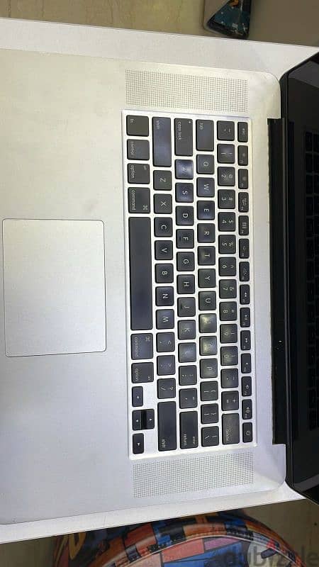 Mac book pro 2013  Screen 15,4 in  Core i7 512gb 16 gram ‎400$ 6