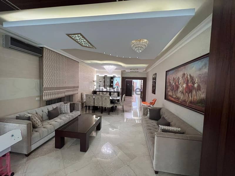 Apartment for Sale in Mar Elias شقة للبيع في مار الياس 0