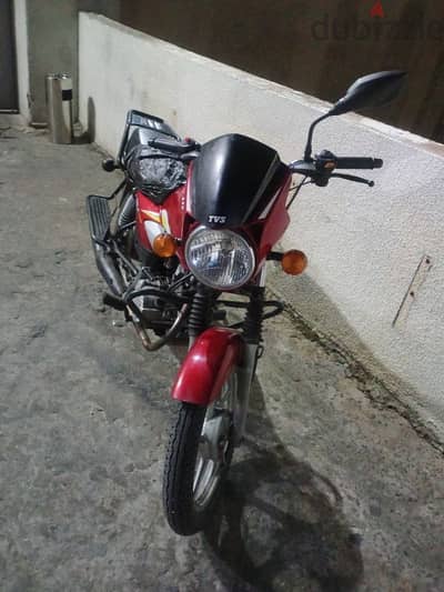 tvs hlx 150cc like new